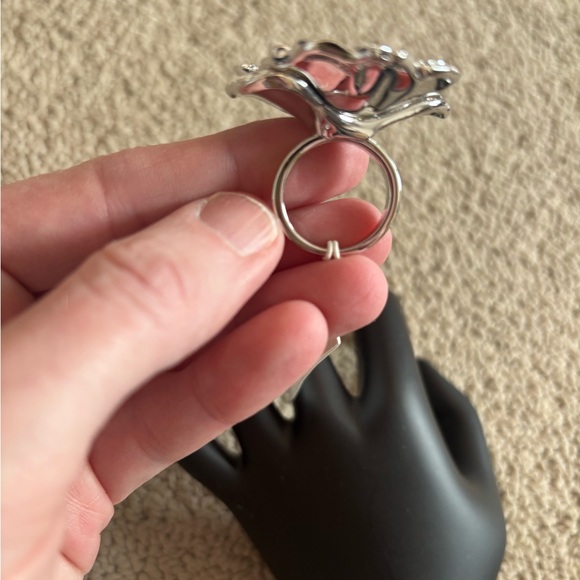 NWT Kate Spade rose garden ring. Size 7. - Picture 5 of 7